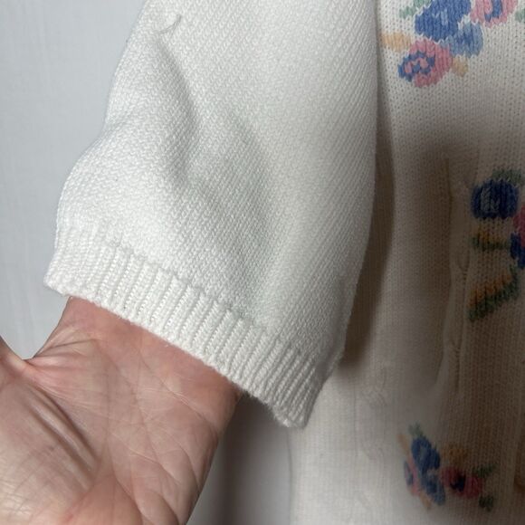 Izod Vintage White Short Sleeve Sweater Cottagecore Preppy Embroidered Knit Sz L - Picture 4 of 8